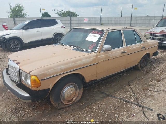 1979 MERCEDES-BENZ M-CLASS 2