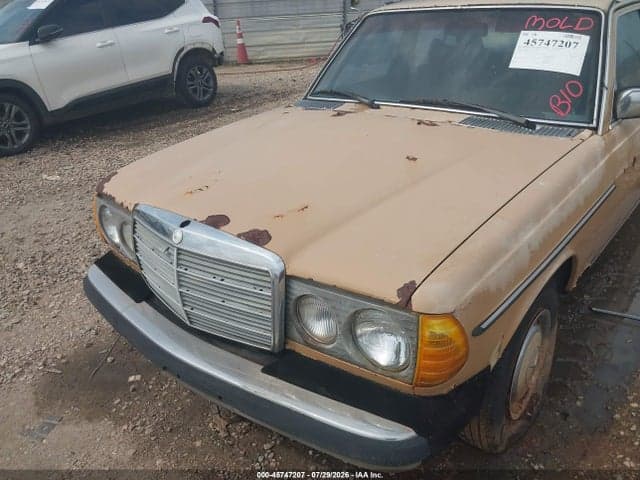 1979 MERCEDES-BENZ M-CLASS 6