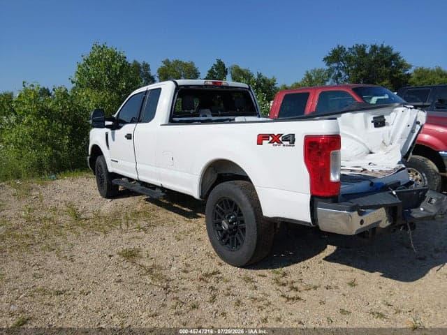 2017 FORD F-350 XLT 3