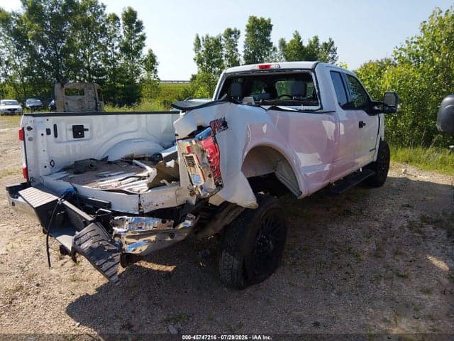2017 FORD F-350 XLT 4