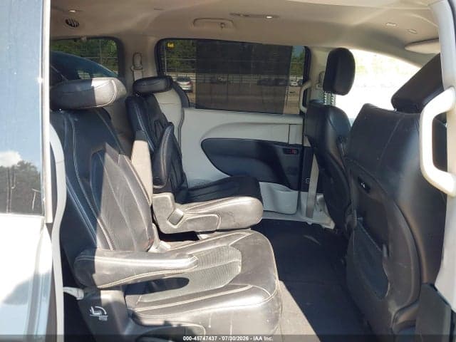 2022 CHRYSLER PACIFICA TOURING L 8