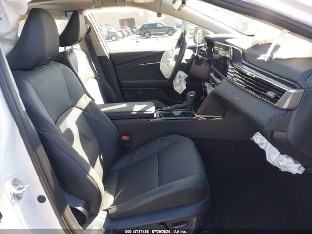 2026 TOYOTA CAMRY XLE 5