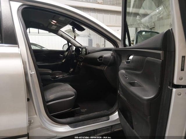 2019 HYUNDAI SANTA FE SE 5