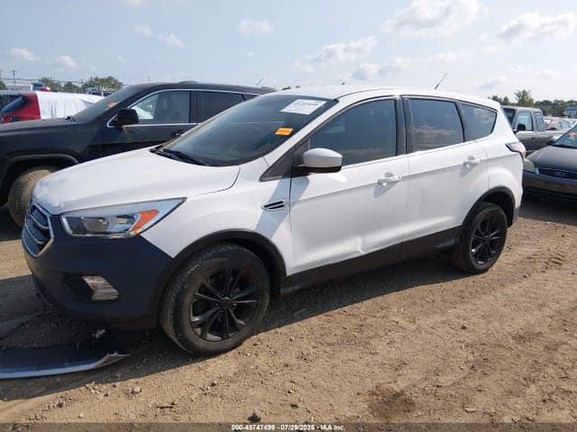 2017 FORD ESCAPE SE 2