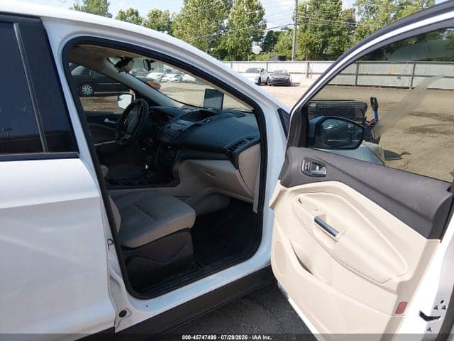 2017 FORD ESCAPE SE 5