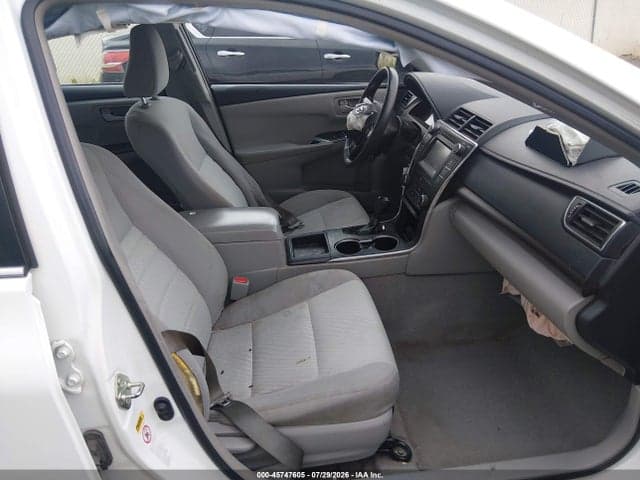 2017 TOYOTA CAMRY LE 5