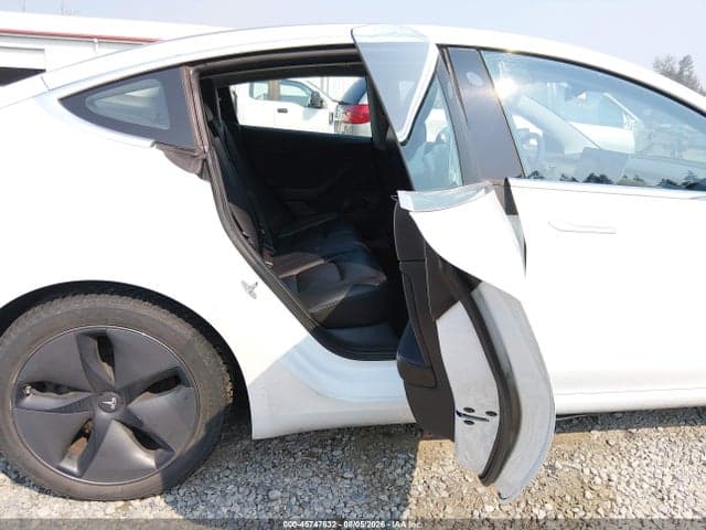 2018 TESLA MODEL 3 LONG RANGE/PERFORMANCE 8