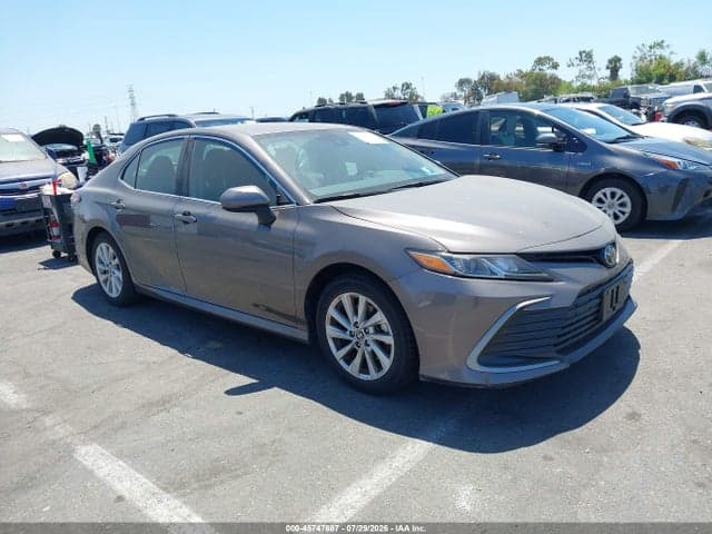 2023 TOYOTA CAMRY LE 1