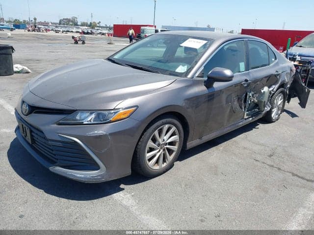 2023 TOYOTA CAMRY LE 2