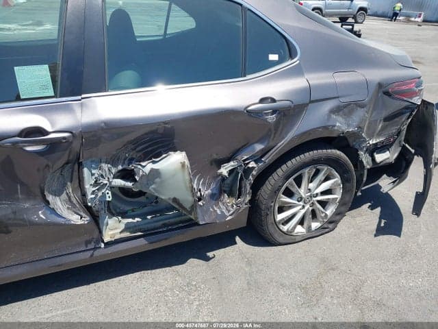 2023 TOYOTA CAMRY LE 6