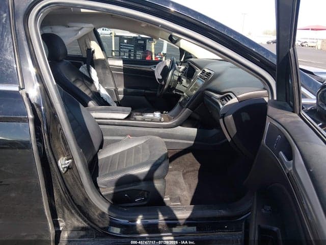 2017 FORD FUSION SE 5