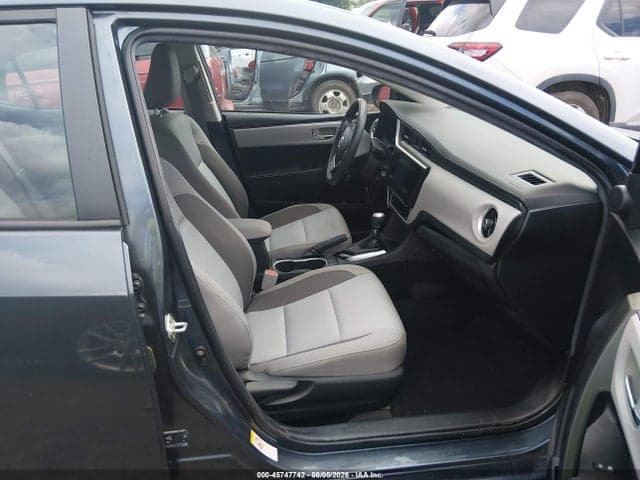 2019 TOYOTA COROLLA LE 5