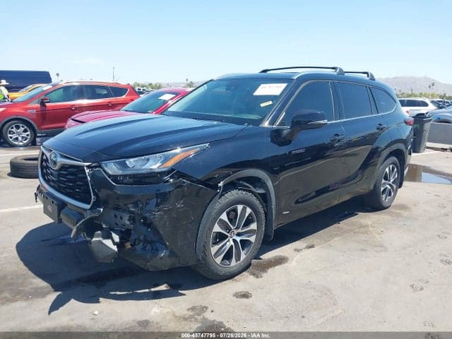 2020 TOYOTA HIGHLANDER HYBRID XLE 2