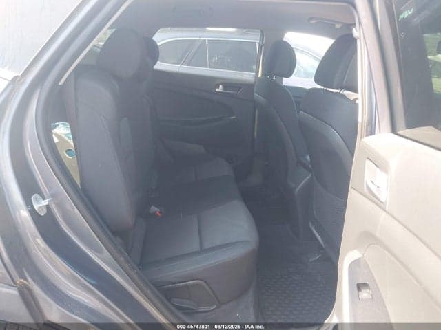 2017 HYUNDAI TUCSON SE 8