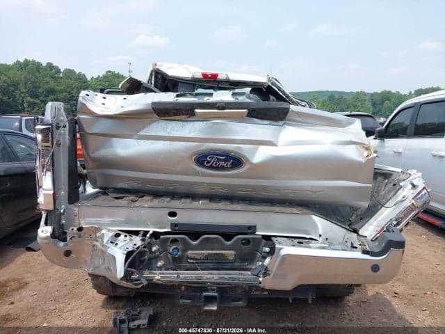 2019 FORD F-250 LARIAT 17