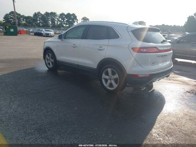 2018 LINCOLN MKC PREMIERE 3