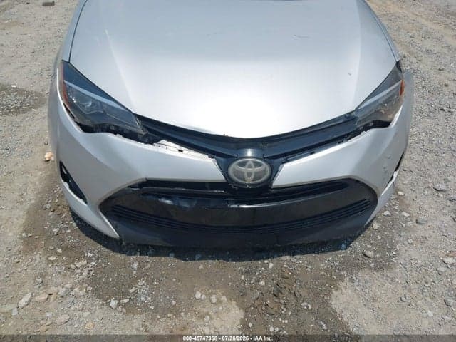 2017 TOYOTA COROLLA LE 18