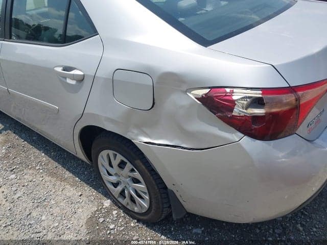 2017 TOYOTA COROLLA LE 6