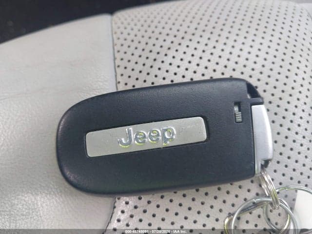2020 JEEP CHEROKEE LIMITED FWD 11