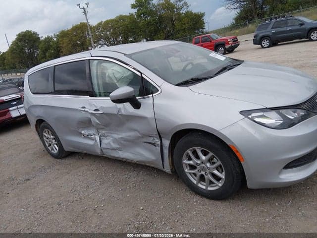 2023 CHRYSLER VOYAGER LX 13
