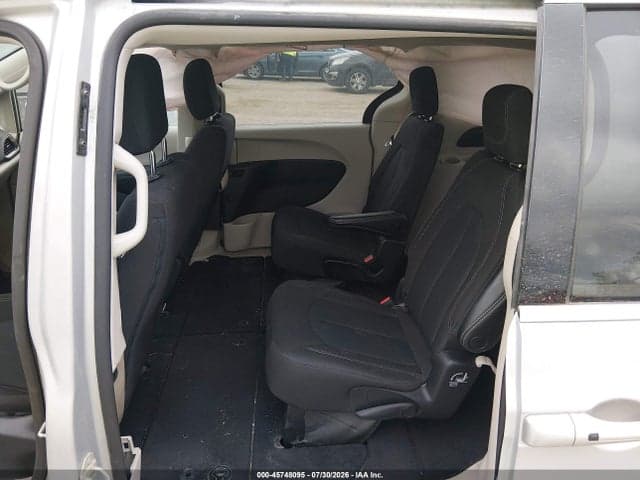 2023 CHRYSLER VOYAGER LX 8