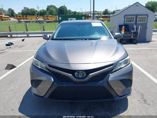 2019 TOYOTA CAMRY SE 12