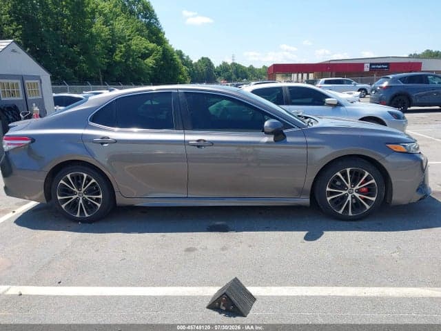 2019 TOYOTA CAMRY SE 13