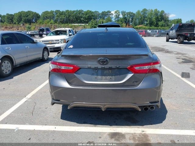 2019 TOYOTA CAMRY SE 16