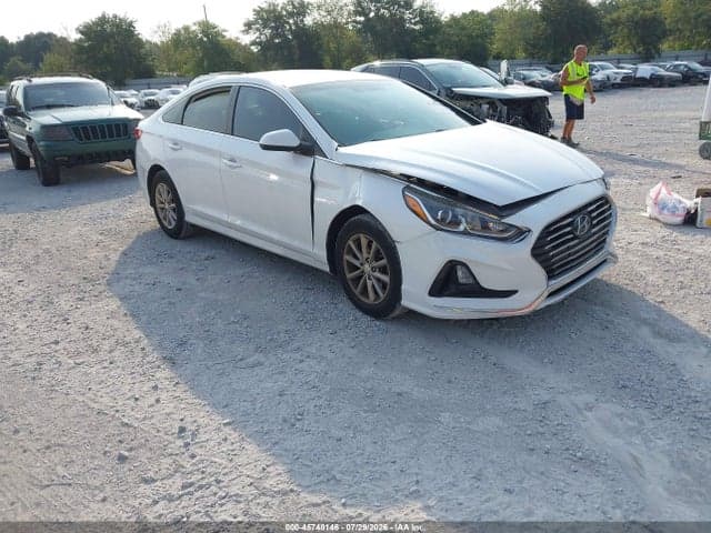 2019 HYUNDAI SONATA SE 1