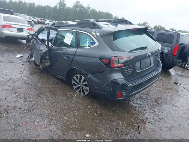 2021 SUBARU OUTBACK 3