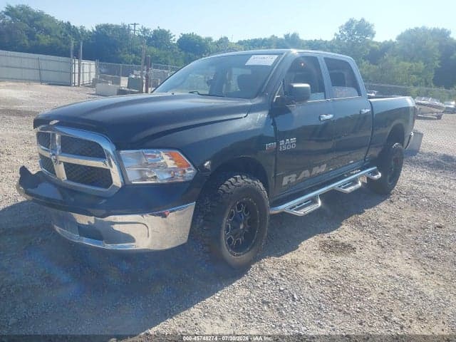 2017 RAM 1500 SLT 4X4 6'4 BOX 2