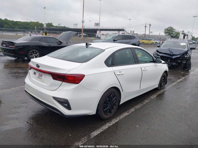 2021 KIA FORTE FE 4