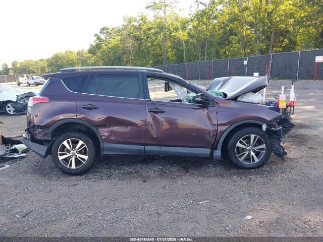 2017 TOYOTA RAV4 XLE 13