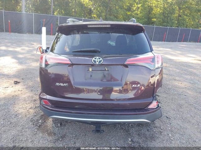 2017 TOYOTA RAV4 XLE 16
