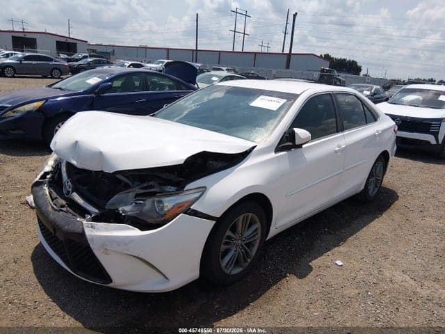 2017 TOYOTA CAMRY SE 2