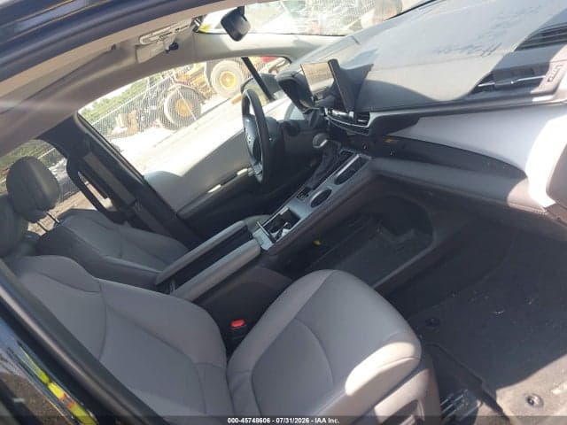 2025 TOYOTA SIENNA XLE 5