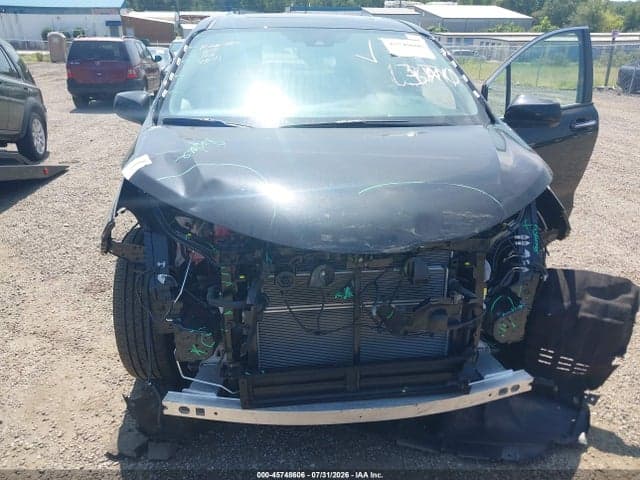 2025 TOYOTA SIENNA XLE 6
