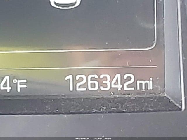 2017 HYUNDAI SANTA FE SE 16