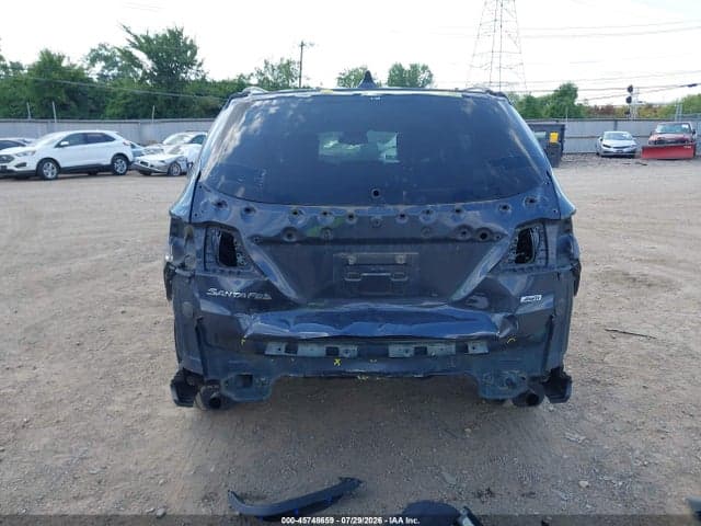 2017 HYUNDAI SANTA FE SE 17