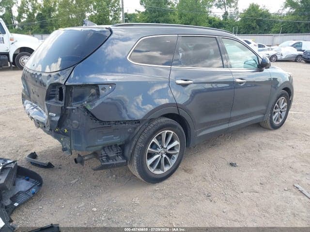 2017 HYUNDAI SANTA FE SE 4