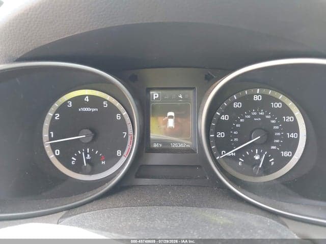2017 HYUNDAI SANTA FE SE 7
