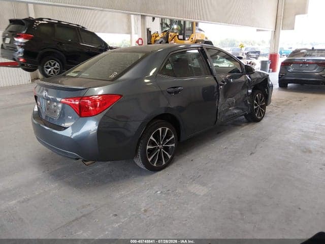 2018 TOYOTA COROLLA SE 4