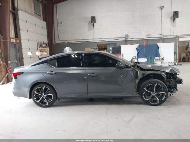2025 NISSAN ALTIMA SR FWD 14