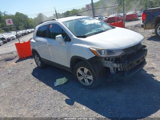 2017 CHEVROLET TRAX LT - 1