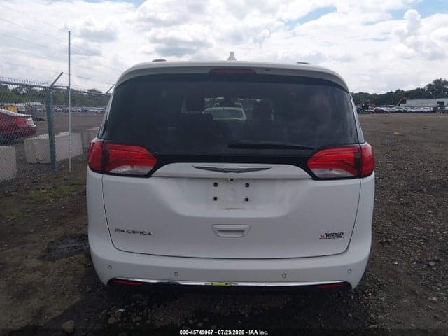 2017 CHRYSLER PACIFICA TOURING-L 16