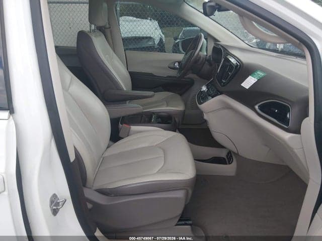 2017 CHRYSLER PACIFICA TOURING-L 5
