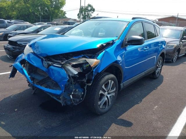 2017 TOYOTA RAV4 LE 2