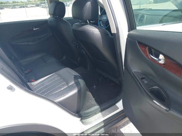 2017 INFINITI QX50 8