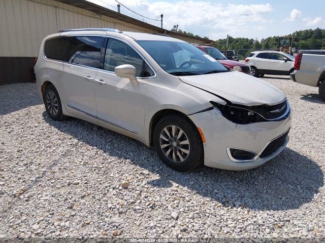 2019 CHRYSLER PACIFICA TOURING L PLUS 1