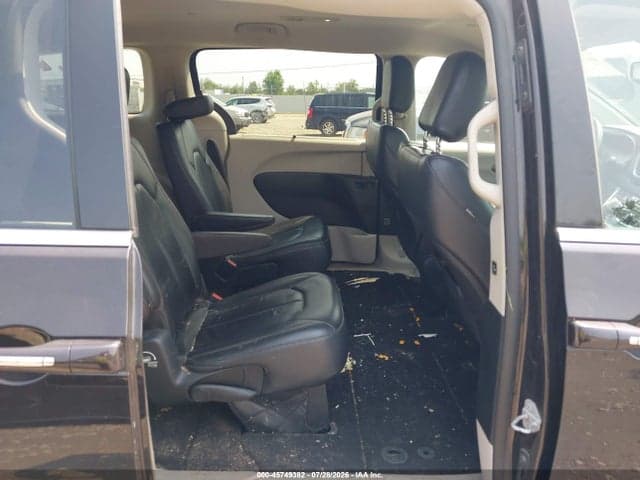 2017 CHRYSLER PACIFICA TOURING-L 8